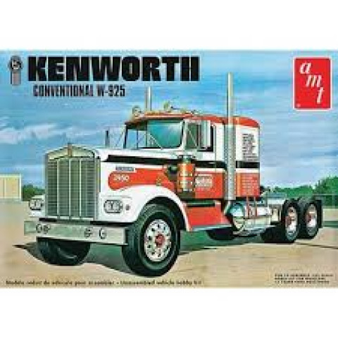 Kenworth W925 Moving On Semi Truck -1021
