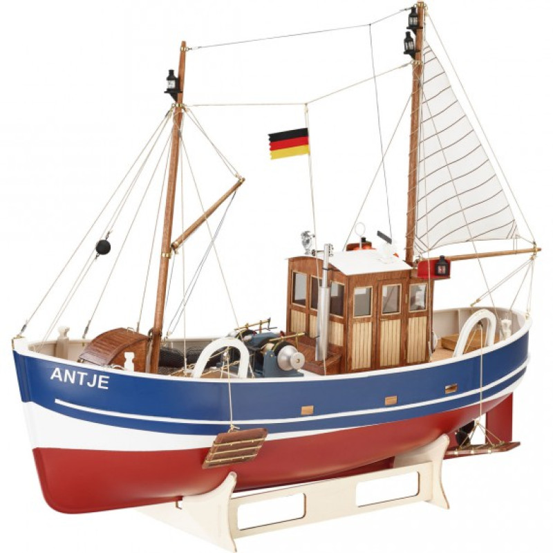 Robbe / Krick | Antje -RO1110 is een Vissers boot die radiografisch kan bestuurd