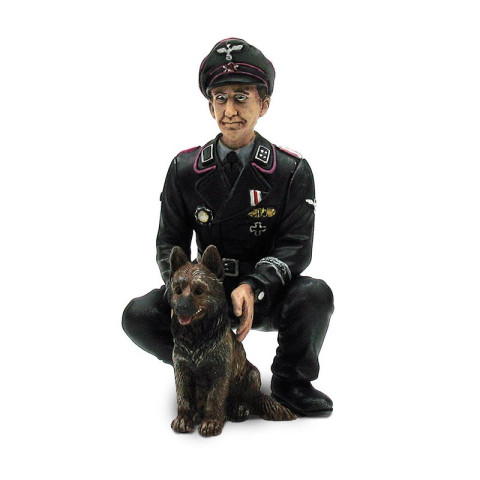 Colonel Otto Paetsch with dog -222285120